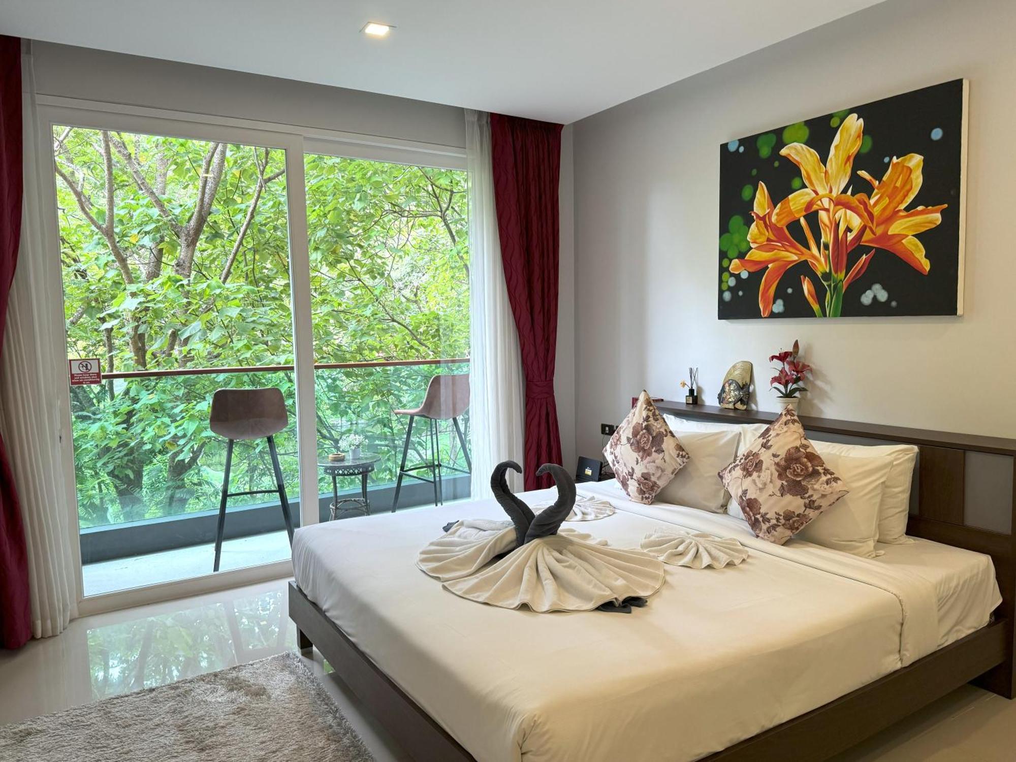 Private Apartment At Emerald Terrace Patong Ngoại thất bức ảnh